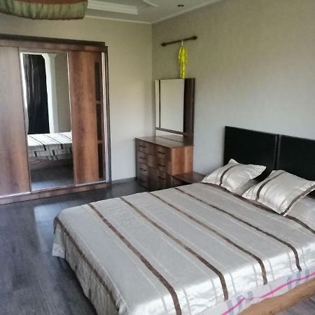Apartment 2 Bed Room In The Center Апартамент 3-Х Комнатная В Центре Tasjkent Exteriör bild